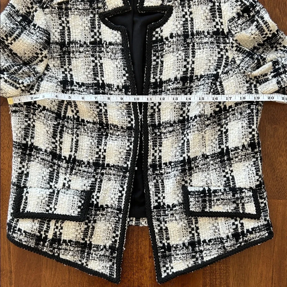 Chico’s Women’s chic classic timeless Black White Tweed Wool Blend Blazer size 1